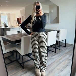 Striped Black and tan boxer Women's Pants